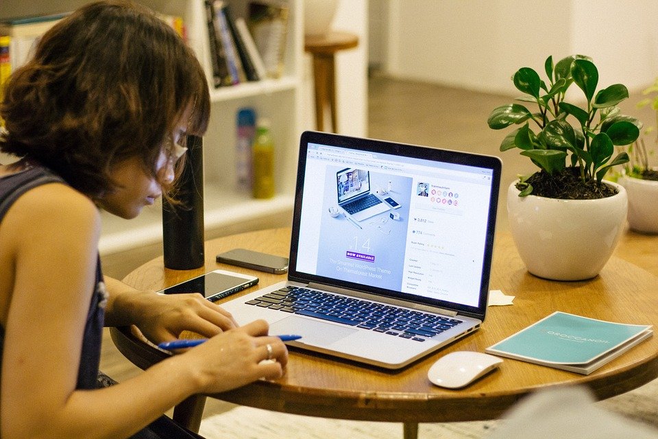 Why Writing Articles is a Top 10 Traffic Generator